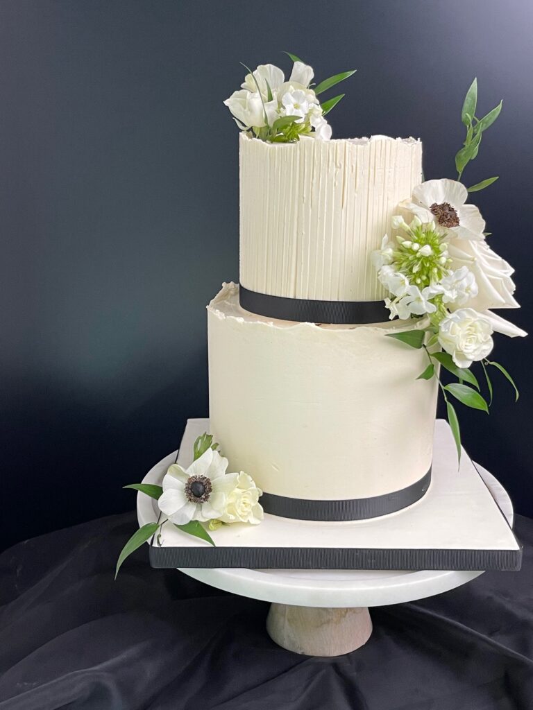 Elegant Wedding Cake